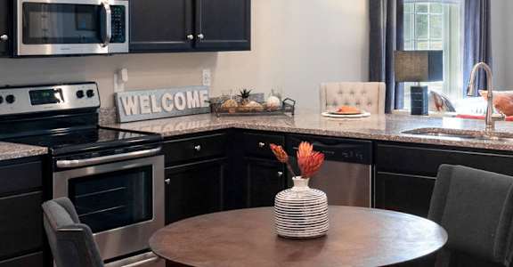 Ypsilanti Michigan Apartment Rentals Redwood Living Redwood Ypsilanti Flash Gallery Interior