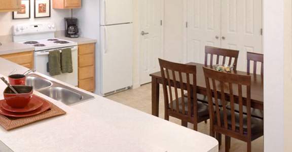Perrysburg Ohio Apartment Rentals Redwood Living Redwood Perrysburg Oregon Road Flash Gallery Kitchen