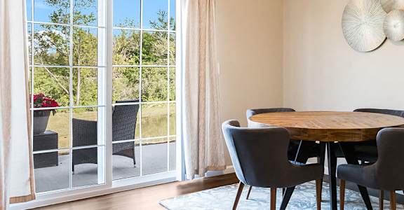 Miami Township Ohio Apartment Rentals Redwood Living Redwood Miami Township Flash Gallery Den