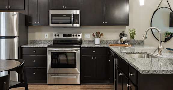 Brownstown Michigan  Apartment Rentals Redwood Brownstown Telegraph Sibley Road Flash Gallery Kitchen
