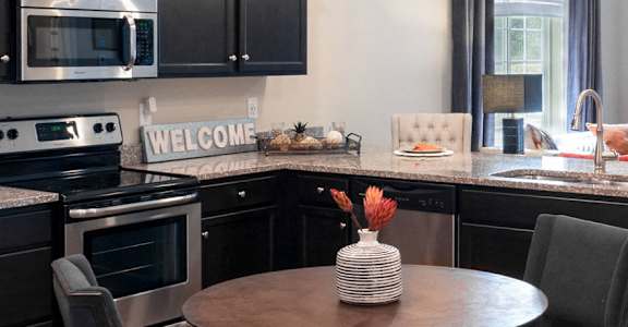 Pataskala Ohio Apartment Rentals Redwood Living Redwood Pataskala Flash Gallery Kitchen
