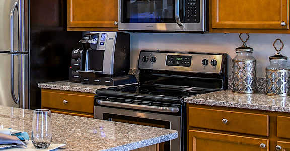 Delta Township Michigan Apartment Rentals Redwood Living Redwood Delta Township Flash Gallery Kitchen