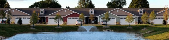 Perrysburg Ohio Apartment Rentals Redwood Living Redwood Perrysburg Fort Meigs Road Banner