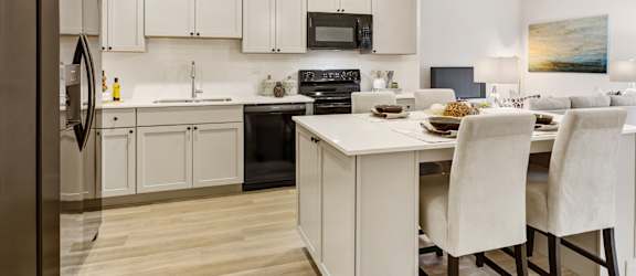 Fully Equipped Kitchen With Modern Appliances at Winfield Station Apartments, J Street Property Services, Winfield, IL, 60190