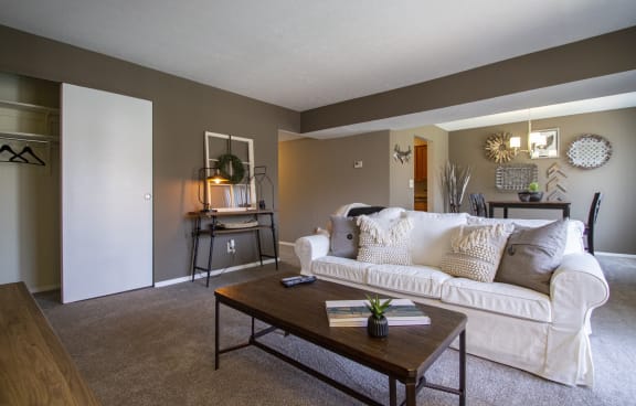 This is a photo of the living room in the 950 square foor, 2 bedroom apartment at Deer Hill Apartments in Cincinnati, OH.