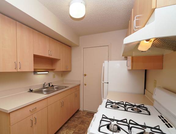 Kitchen at Madeira Apartments, Kalamazoo, MI, 49001