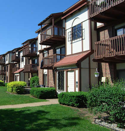 Exterior view at Madeira Apartments, Kalamazoo, MI, 49001