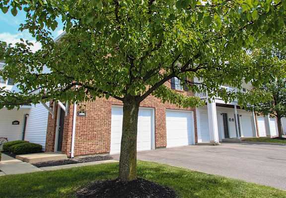This is a photo of building exteriors at Washington Place Apartments in Miamisburg, Ohio in Washington Township.