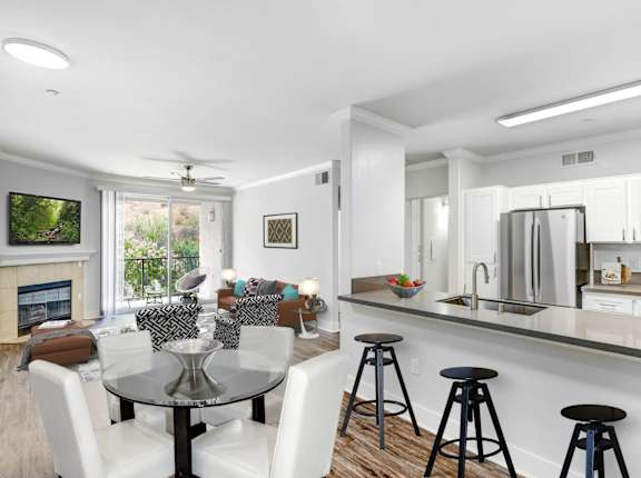 breakfast bar at Canyon Crest, Riverside