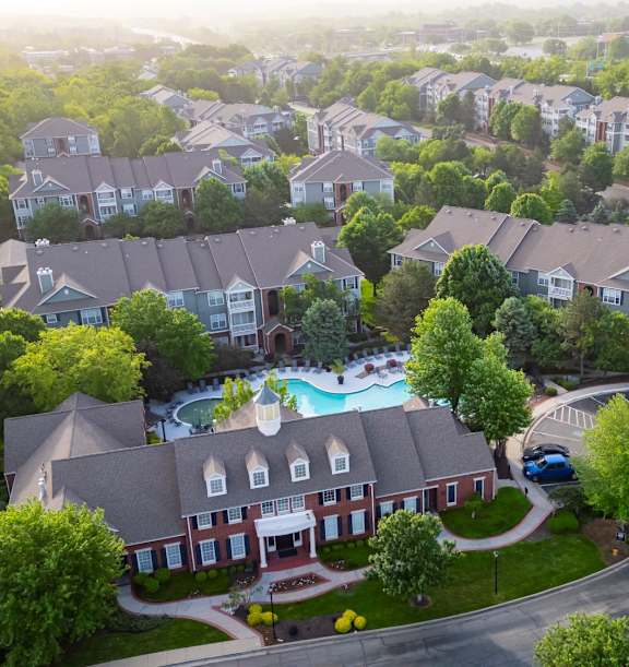 Drone View at Cambridge Square Apartments, Kansas, 38103