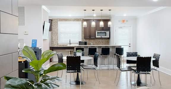 Dining And Kitchen at Vinings RiverVue, Atlanta, Georgia