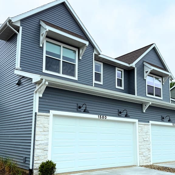 Okemos Grand Reserve  | Brand New Apartments in Okemos, MI