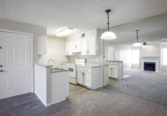 Kitchen and dining Area at Park Place Apartments in Las Cruces New Mexico