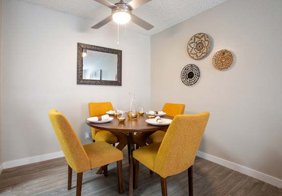 Dining Area at Norte Villas in Albuquerque New Mexico