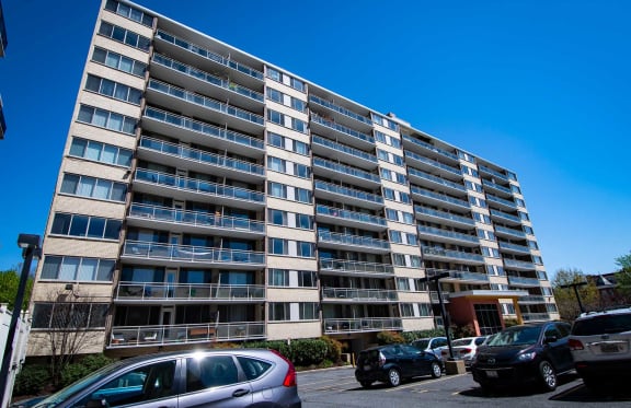 2112 New Hampshire Ave Apartments Parking