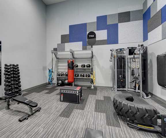 Carol Stream Crossing Apartments fintess center