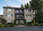 Thumbnail 8 of 8 - Candlewood I is a large apartment complex with a well-maintained landscaping.