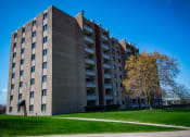 Thumbnail 11 of 26 - Carriage Park Apartments The Parkridge Back