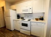 Thumbnail 12 of 17 - Ridgepointe Kitchen