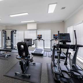 Fitness Center at Southaven Pointe Apartments in Southaven, MS