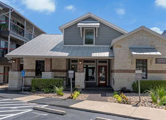 Clubhouse, Leasing, Landscaping, Office