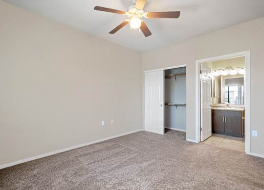 Bedroom, Closet, Bathroom, Ceiling Fan