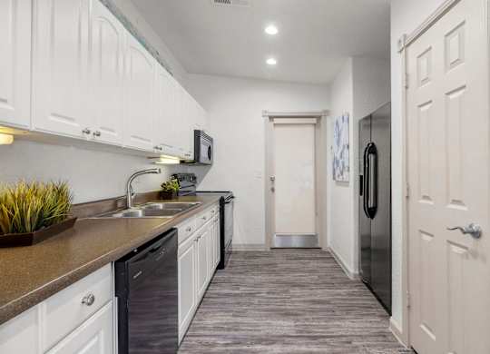 Clubhouse, Kitchen