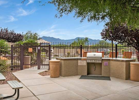 Pool, Grill, Pool Deck, Patio