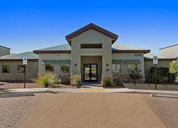 Entrance, Exterior, Landscaping, Clubhouse