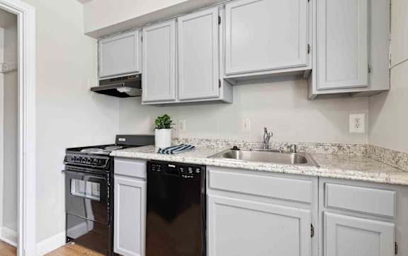 Woodside Place Apartments in Silver Spring, MD Model Kitchen