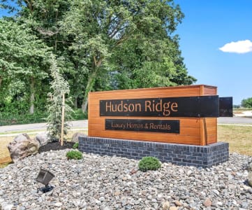 Hudson Ridge sign