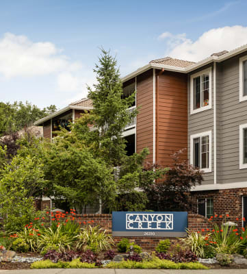 a picture of the canyon creek apartments