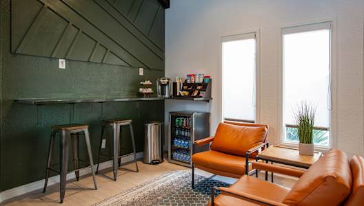 Indoor Lounge Area at The Villas at Quail Creek Apartment Homes in Austin Texas
