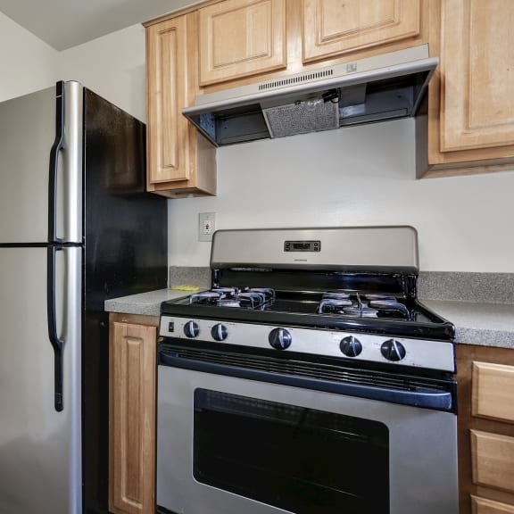 Electric Range In Kitchen  at The Fields of Arlington, Arlington, 22204