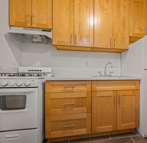 Kitchen cabinetsat Beverly Boulevard Apartments, Los Angeles, CA, 90004