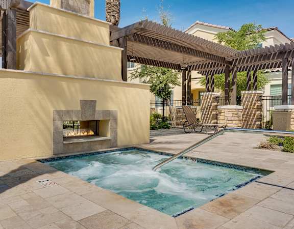 Hot Tub at Bella Victoria Apartments in Mesa Arizona January 2021