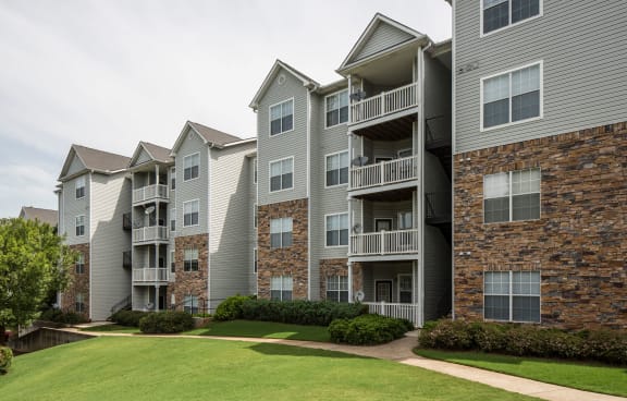 Parkway Grand | Apartments in Decatur, GA