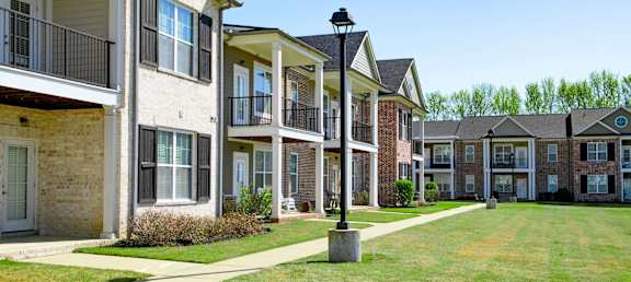Residential buildings at Meridian Park in Collierville, TN 38017