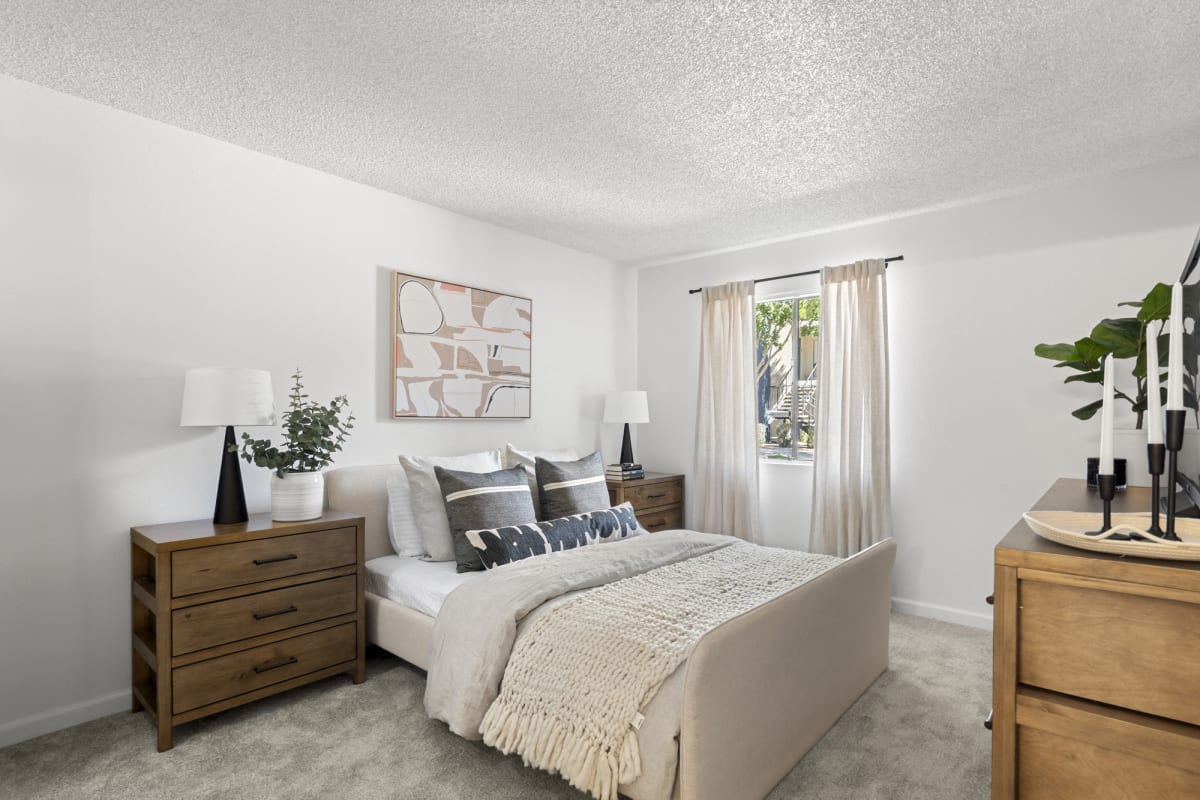 Furnished bedroom at Oakridge Apartments.