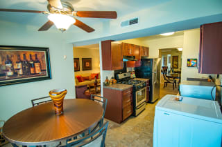Oakton Park Two Bedroom 2B First Dining Area 04