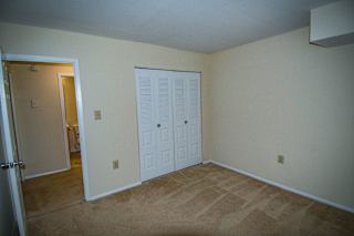 Oakton Park Two Bedroom With Den 2A Bedroom 04