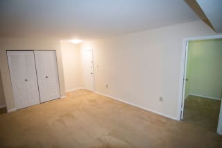 Oakton Park Two Bedroom With Den 2A Living Area 05