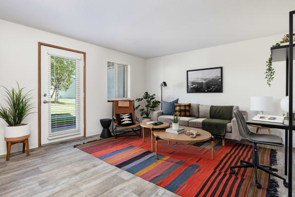Living room with a couch coffee table at Cedar House, 98682