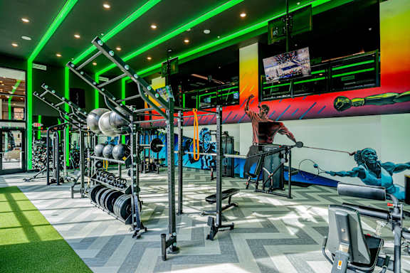 Fitness center at Chelsea Apartments, St Louis, MO, 63112