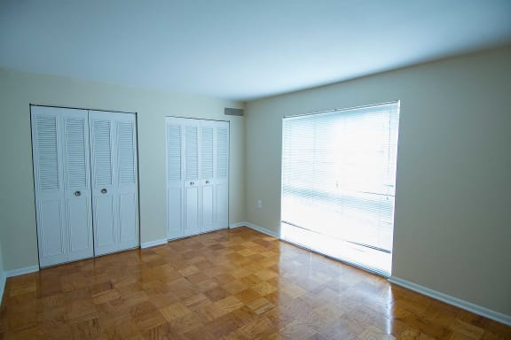 Silver Spring House Apartments Large Closets