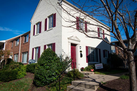 Brookville Townhomes Exterior 05