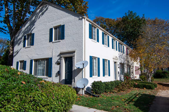 Brookville Townhome Private Entrance 2 Photo