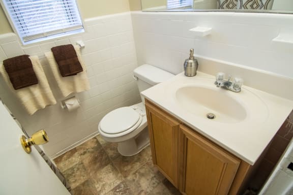 Brookville Townhomes Three Bedroom Bathroom 4
