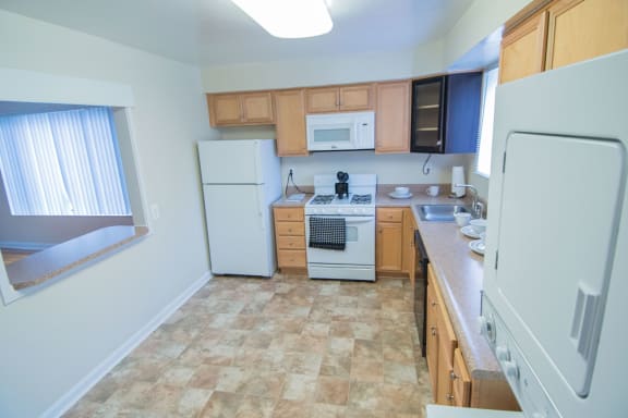 Brookville Townhomes Three Bedroom Kitchen 4