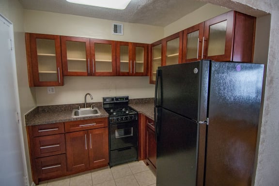 Capital Plaza Apartments Studio One Kitchen 01